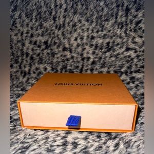 Small Louis Vuitton Box - EUC